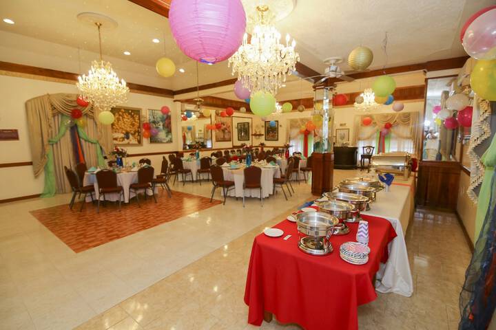 Ballroom/Hall 115 of 162