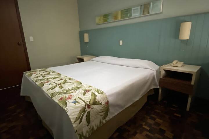 Room 3 of 27