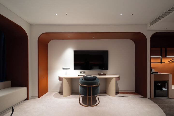 Room 10 of 54