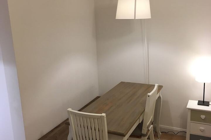Room 12 of 41