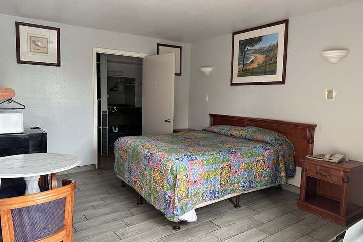 Room 3 of 14