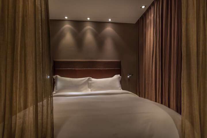 Room 35 of 139