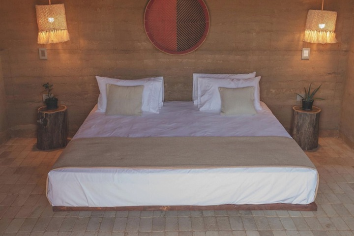 Room 27 of 70