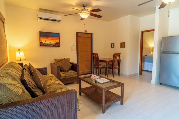 Room 108 of 195