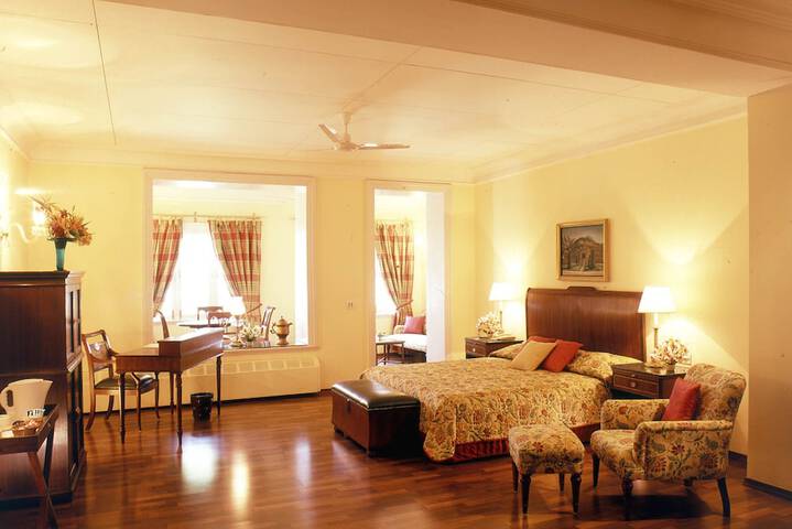 Room 15 of 140