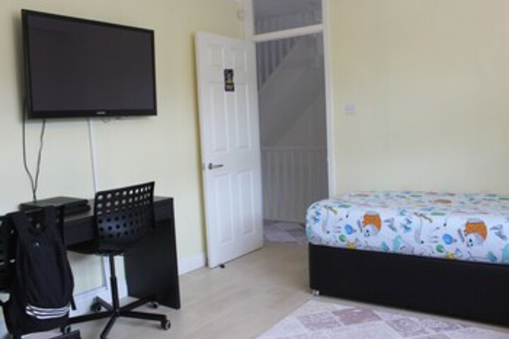 Room 20 of 34