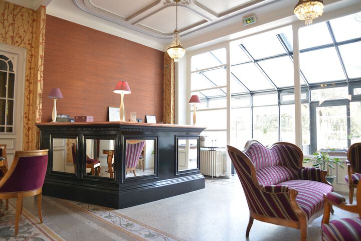 Hotel Lobby