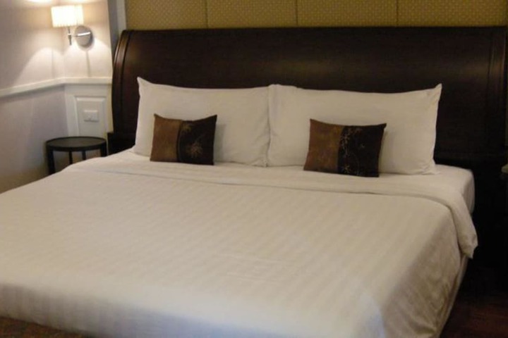 Room 12 of 47