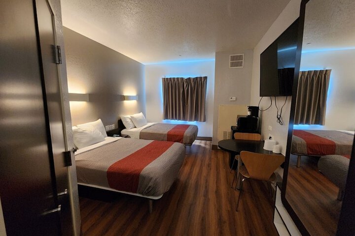 Room 19 of 32