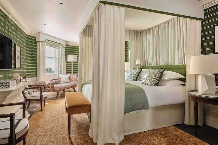 Room 34 of 54