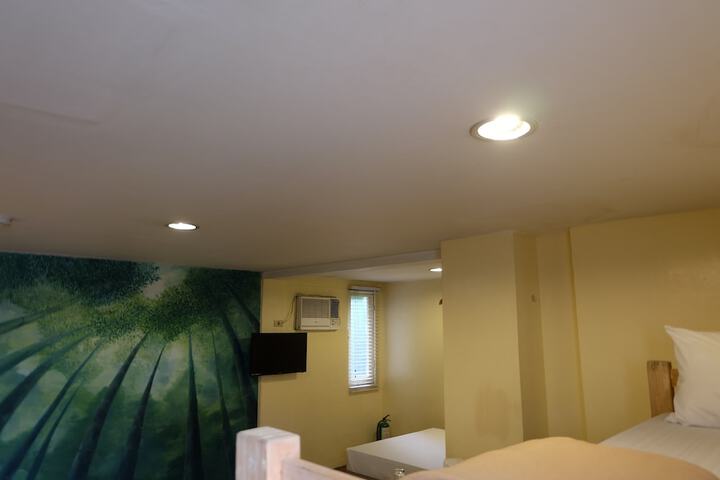 Room 63 of 89