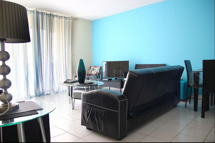 Room 14 of 28