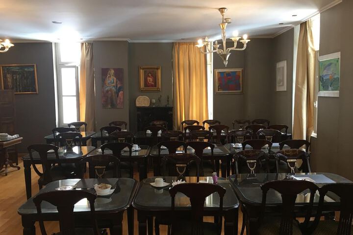 Dining 40 of 62