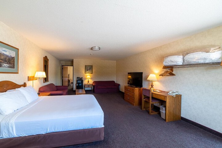 Room 13 of 30