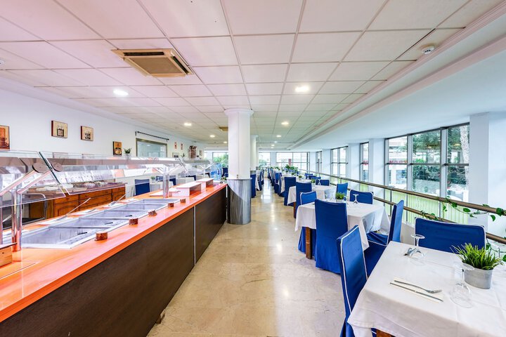 Dining Photos