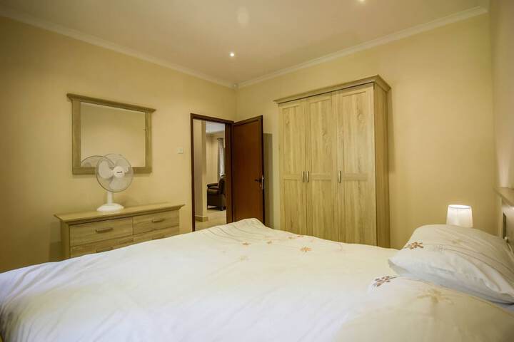 Room 3 of 71