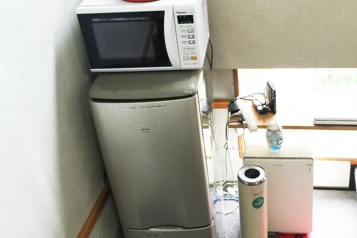 Mini-refrigerator
