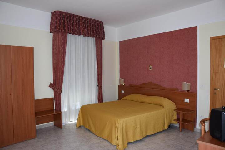 Room 16 of 53