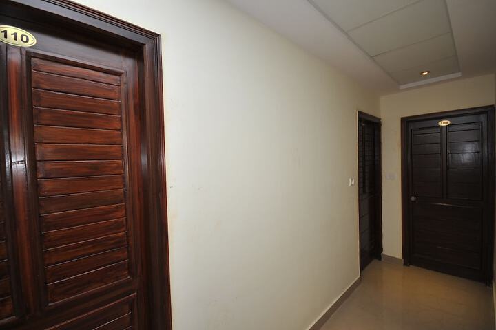 Ballroom/Hall 13 of 18