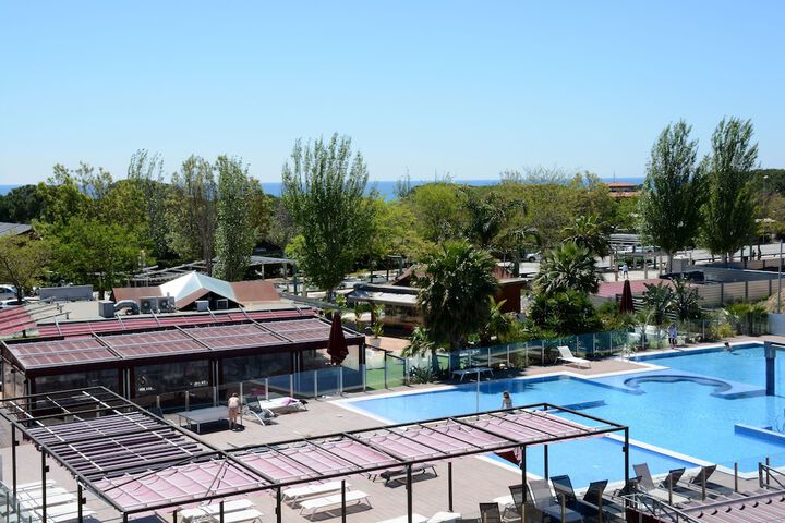 Hotel 76 of 80