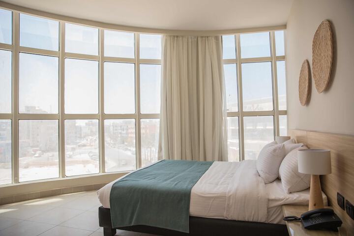 Room 65 of 307