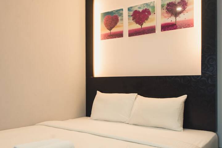 Room 13 of 24