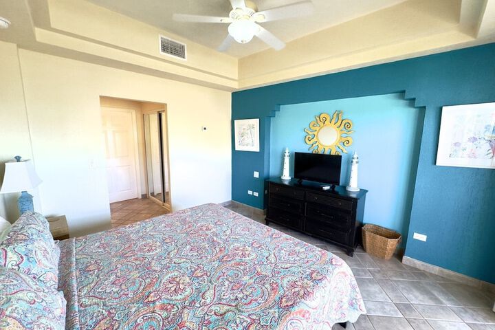 Room 3 of 37