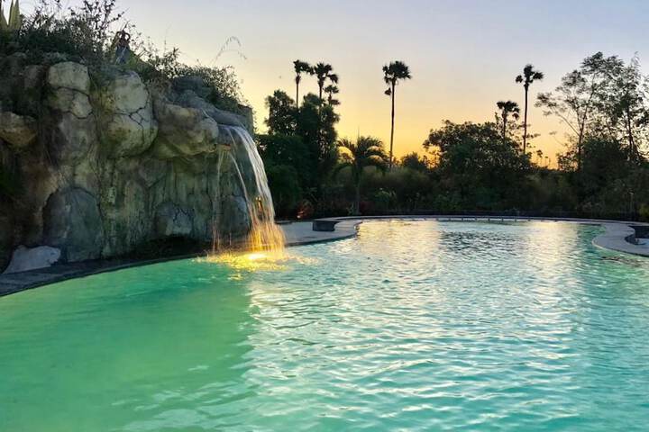 Pool 9 of 12