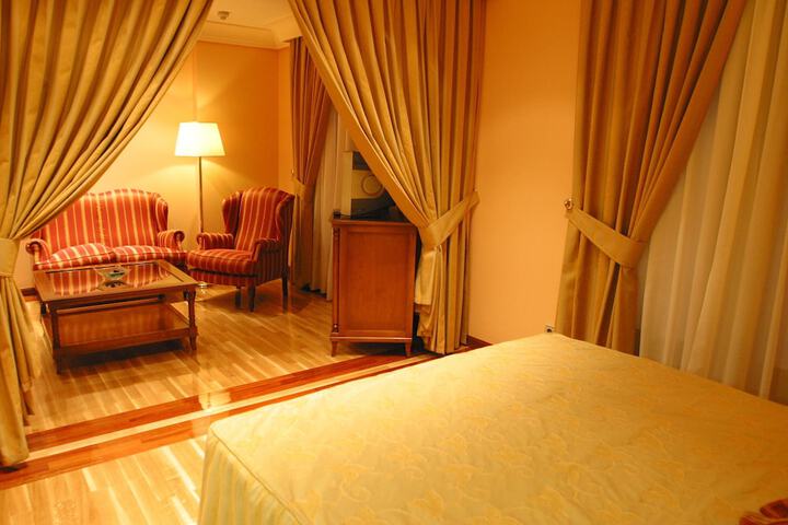 Room 18 of 84