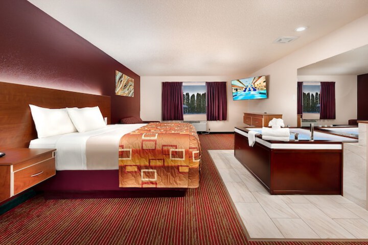 Studio Suite (5 of 12)