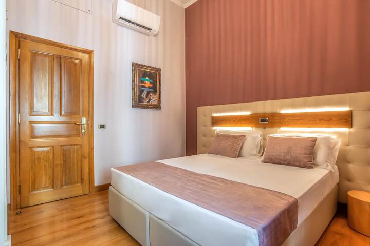 Room 10 of 97
