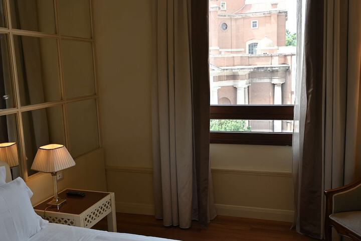 Room 66 of 175