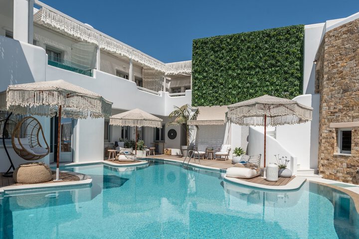 Virtu Suites in Naxos