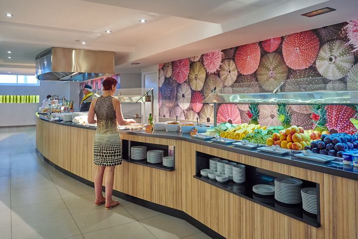 Breakfast area