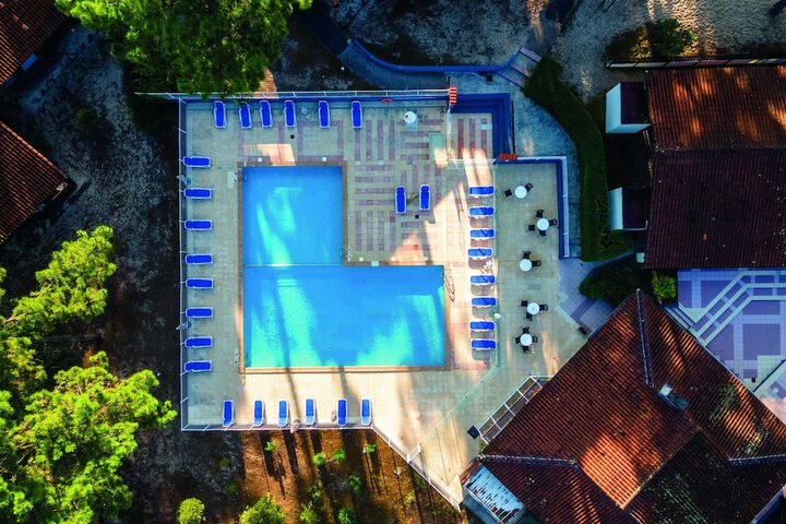 Pool 17 of 39