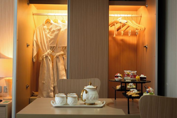 Room 47 of 184
