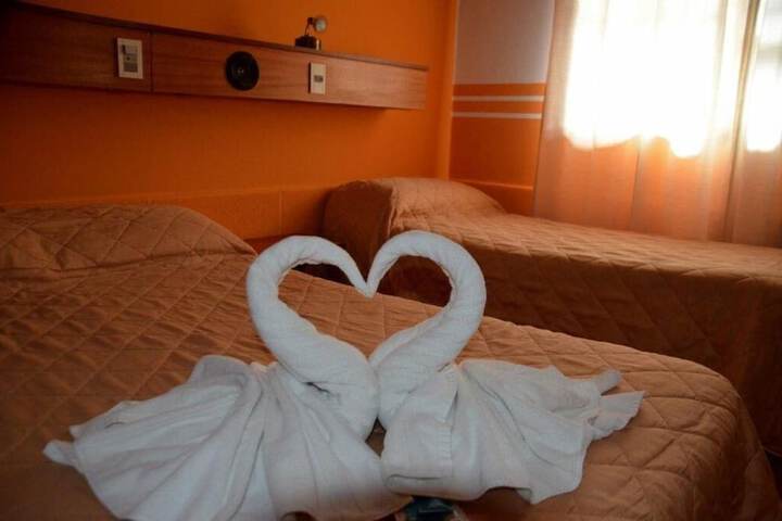 Room 4 of 28