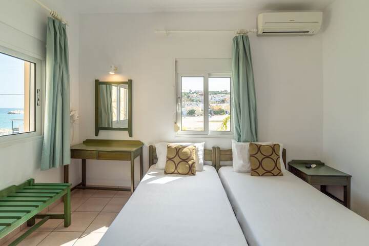 Room 6 of 57