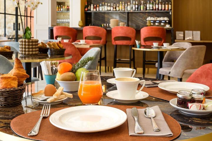 Breakfast/Coffee Service 35 of 50