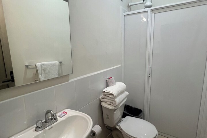Room 15 of 18