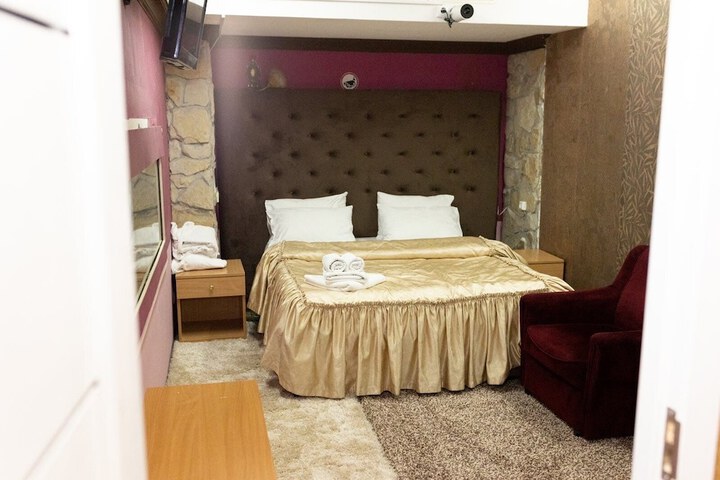 Room 14 of 17