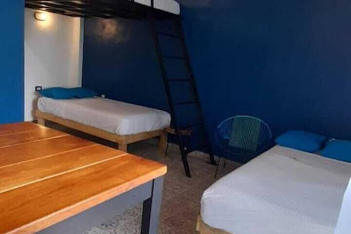 Room 2 of 8