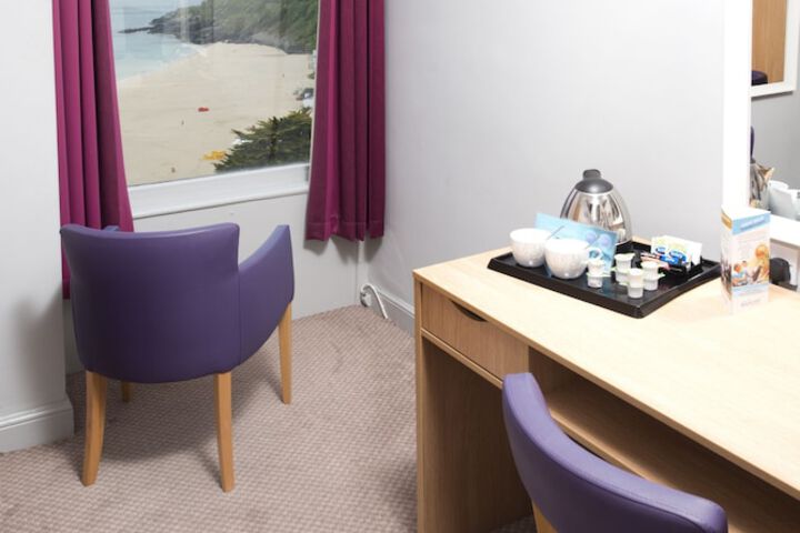Room 40 of 74