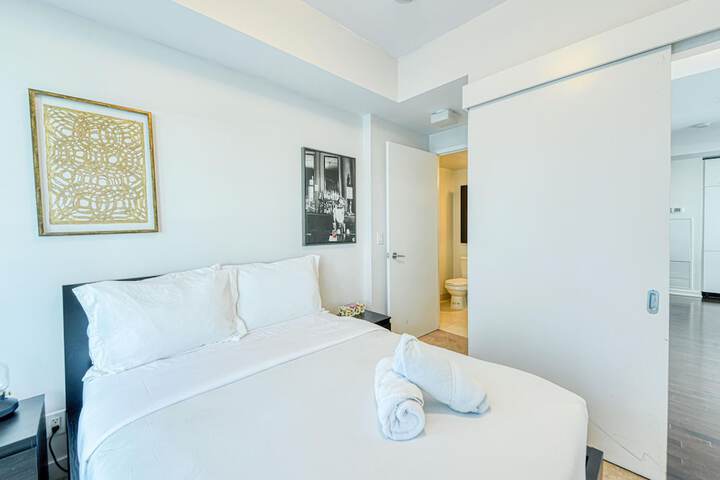 Room 44 of 192