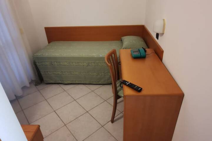 Room 3 of 51