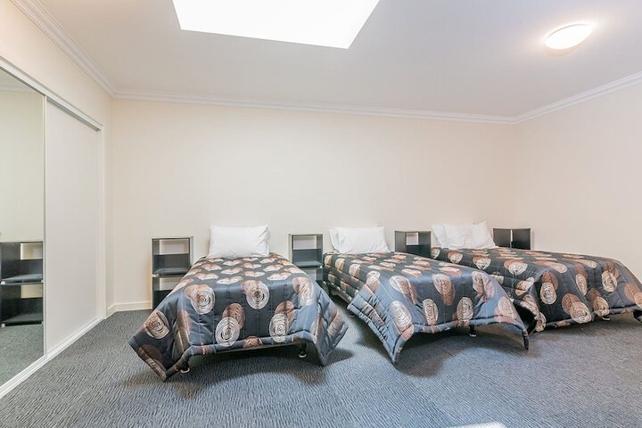 Room 12 of 48