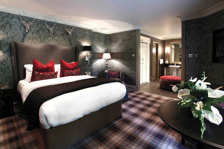 Room 4 of 68