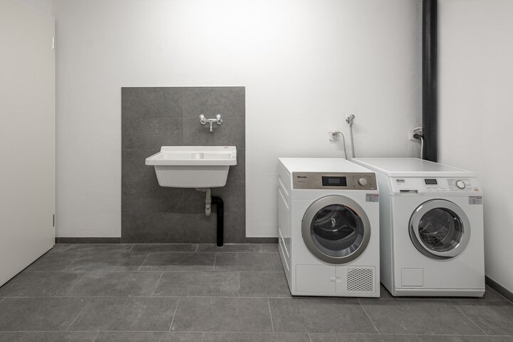 Laundry 30 of 66