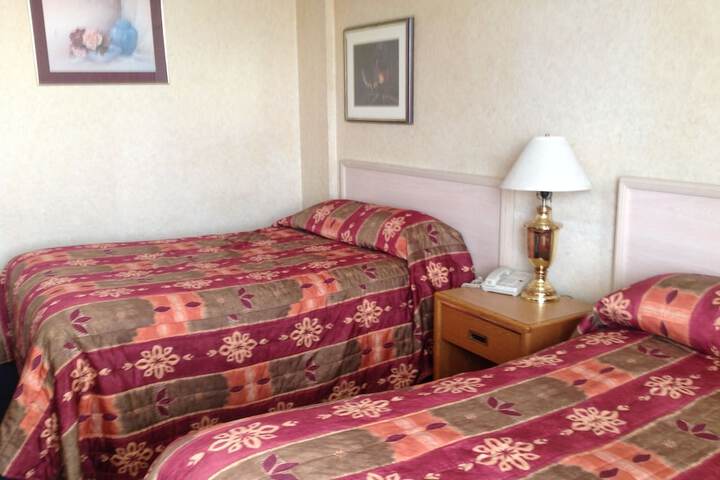 Room 4 of 5