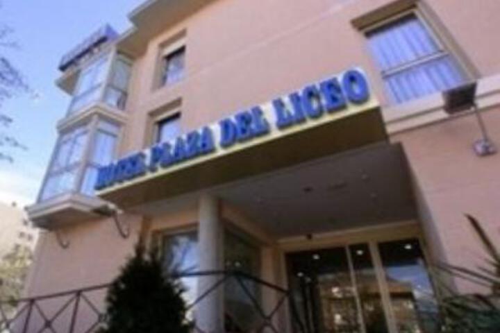 Image of A & H PLAZA DEL LICEO